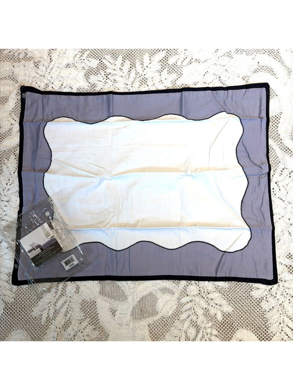 Vera Wang Lotus Pillow Sham 20X26" White Gray Standard Size 100% Cotton NEW
